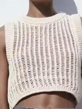Zara Open-Knit Sleeveless Cropped Vest - Cream Size medium